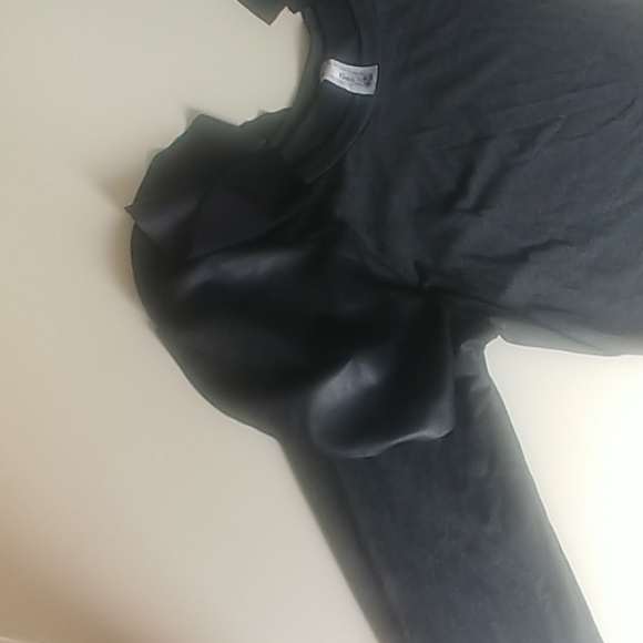 Shirt - Picture 3 of 4